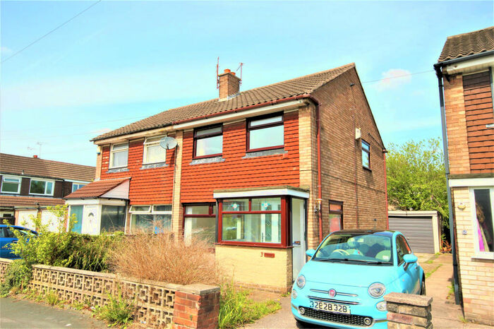3 Bedroom Semi-Detached House To Rent In Hoy Drive, Urmston, Manchester, M41