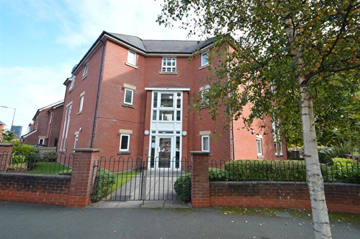 2 Bedroom Flat To Rent In Bold Street, Hulme, Manchester, M15