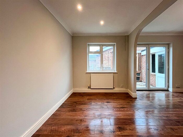 2 Bedroom Detached Bungalow For Sale In Highfield Rise, Althorne, Chelmsford, CM3