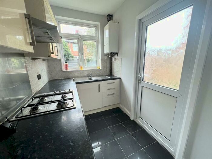 3 Bedroom Semi-Detached House To Rent In Catherine Street, Belgrave, Leicester, LE4