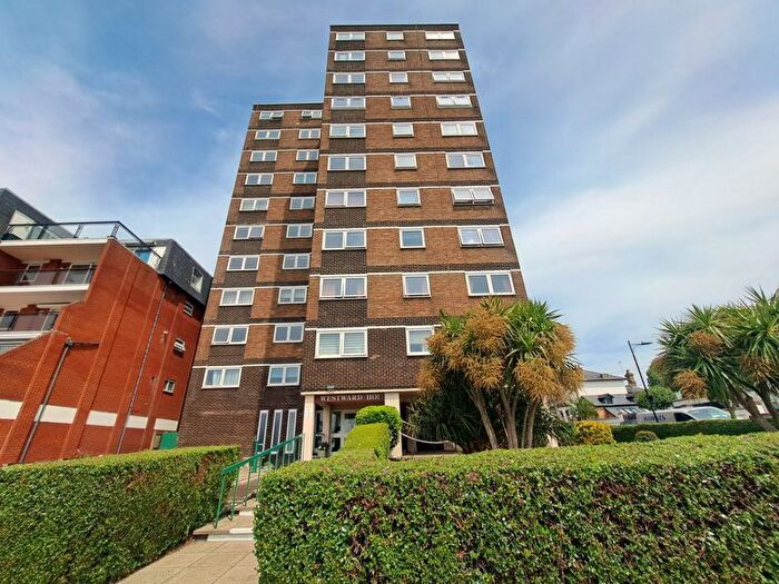 2 Bedroom Flat To Rent In Westcliff Parade, Westcliff-On-Sea, SS0