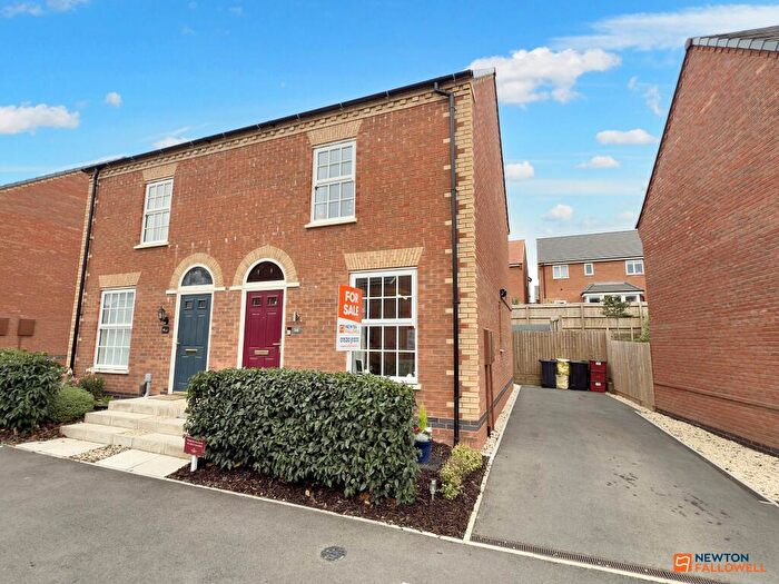 2 Bedroom Semi-Detached House For Sale In Hodgetts Street, Hugglescote, LE67