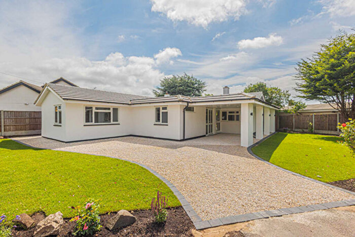 4 Bedroom Detached Bungalow For Sale In Nobles Green Road, Leigh-on-sea, SS9