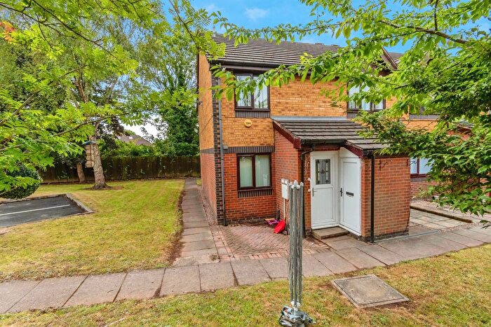 2 Bedroom Flat For Sale In Galahad Way, Wednesbury, WS10