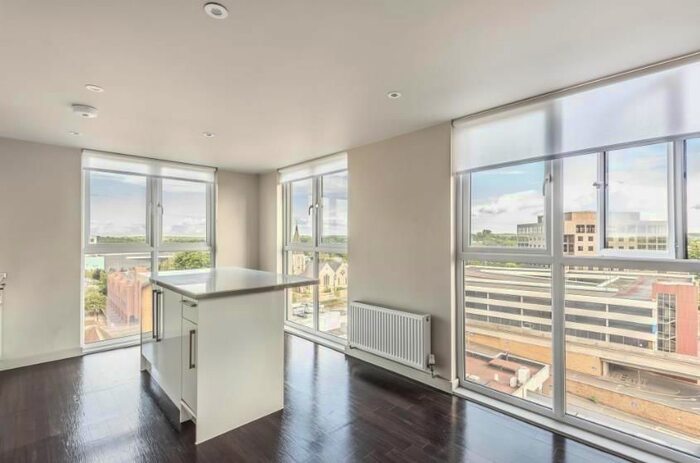 2 Bedroom Flat To Rent In Bracknell High Steet, Bracknell, RG12