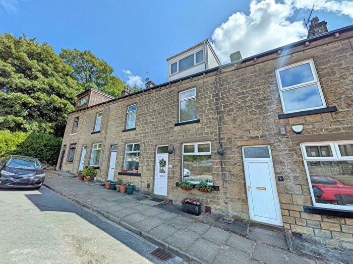 4 Bedroom Terraced House For Sale In Binns Street, Bingley, West Yorkshire, BD16