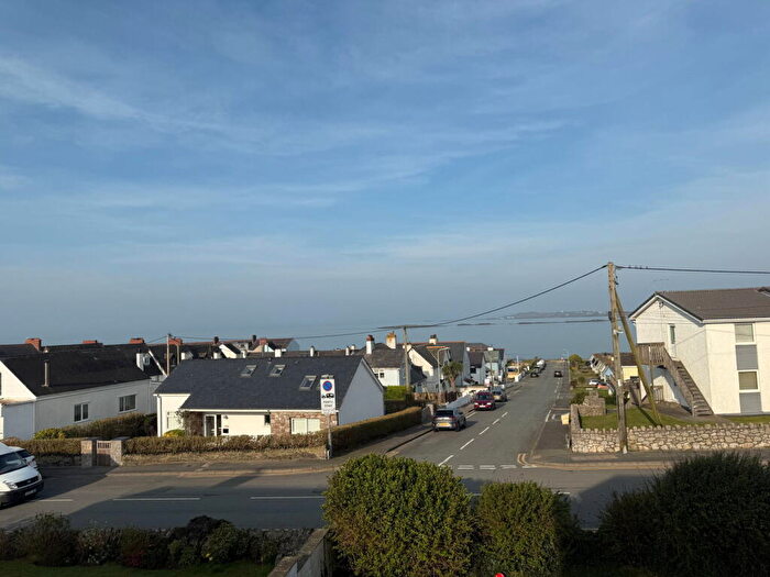 4 Bedroom Detached House For Sale In Station Road, Rhosneigr, LL64