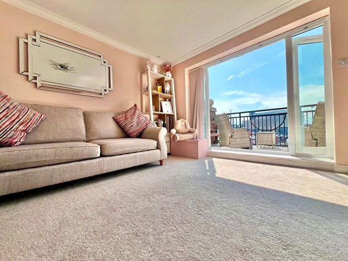 2 Bedroom Apartment To Rent In King Charles Street, Portsmouth, Hampshire, PO1