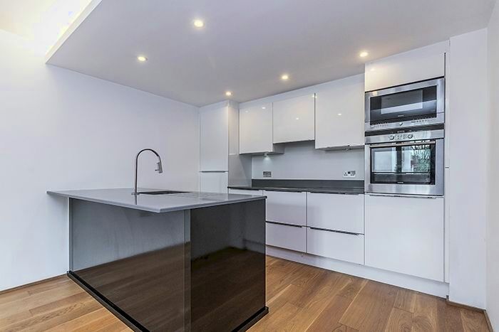2 Bedroom Flat To Rent In Barlby Road, London, W10