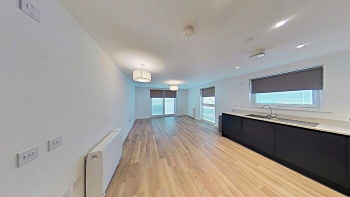 2 Bedroom Flat To Rent In Pinkhill Park, Edinburgh, EH12