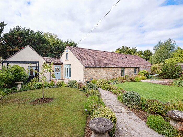 4 Bedroom Barn Conversion For Sale In Sodom Lane, Dauntsey, SN15
