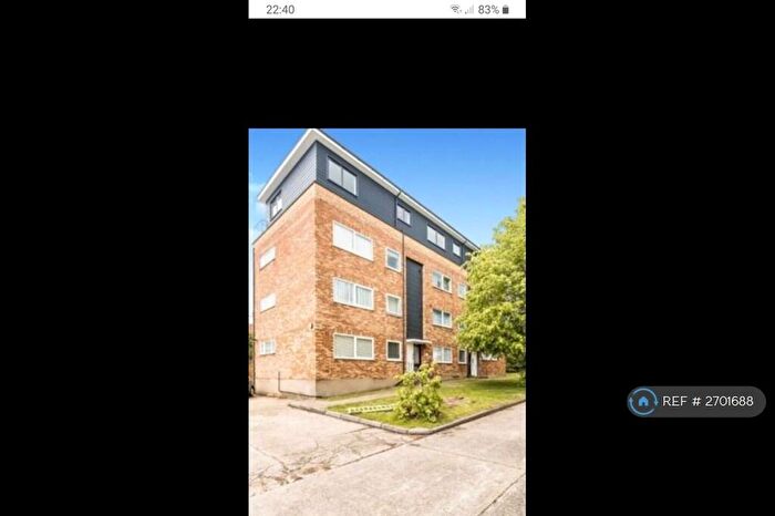 1 Bedroom Flat To Rent In Glengall Road, Woodford Green, IG8