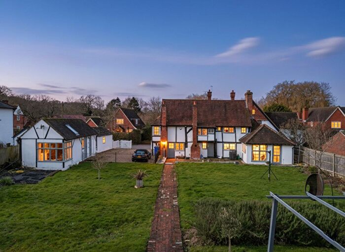 4 Bedroom Detached House For Sale In The Street, Shurlock Row, RG10