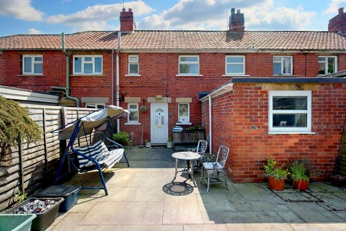 3 Bedroom Terraced House For Sale In St Hildas Walk, Ampleforth, York, YO62