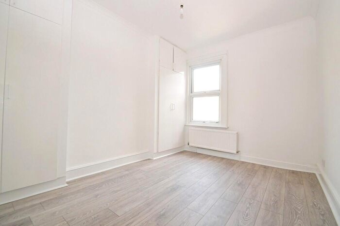 2 Bedroom Apartment To Rent In Abbey Terrace, London, SE2