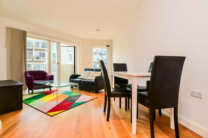 1 Bedroom Flat To Rent In Maud Street, Canning Town, London E16