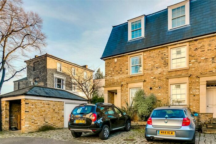 4 Bedroom End Of Terrace House To Rent In Northbourne Road, London, SW4