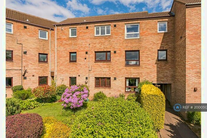 3 Bedroom Flat To Rent In Mearenside, Edinburgh, EH12