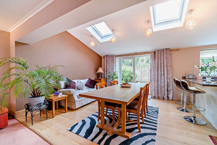 3 Bedroom Detached House For Sale In Elizabeth Gardens, Meysey Hampton, Cirencester, Gloucestershire, GL7
