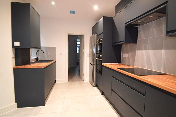 5 Bedroom Terraced House To Rent In Bebbington Road, London, SE18