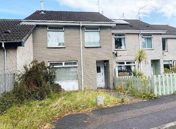3 Bedroom Mid Terraced House For Sale In Maryville Drive, Banbridge, BT32