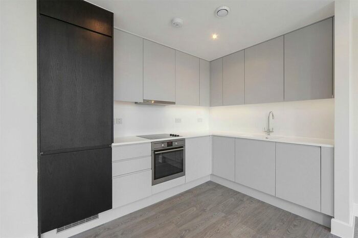 1 Bedroom Flat To Rent In Ruckholt Road, London, E10