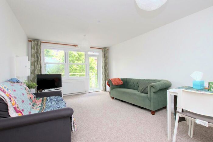 2 Bedroom House To Rent In St. Patricks Court, Bath, BA2
