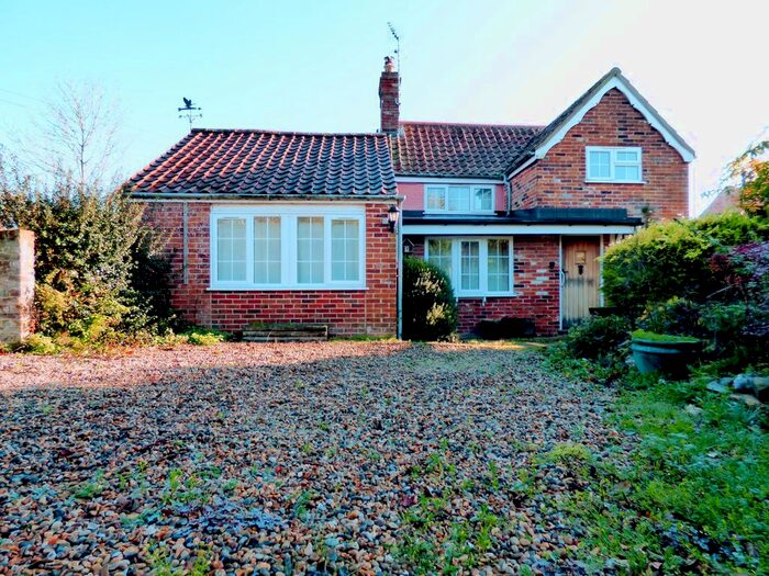 3 Bedroom Detached House For Sale In Cucumber Lane, Weston, Beccles, NR34