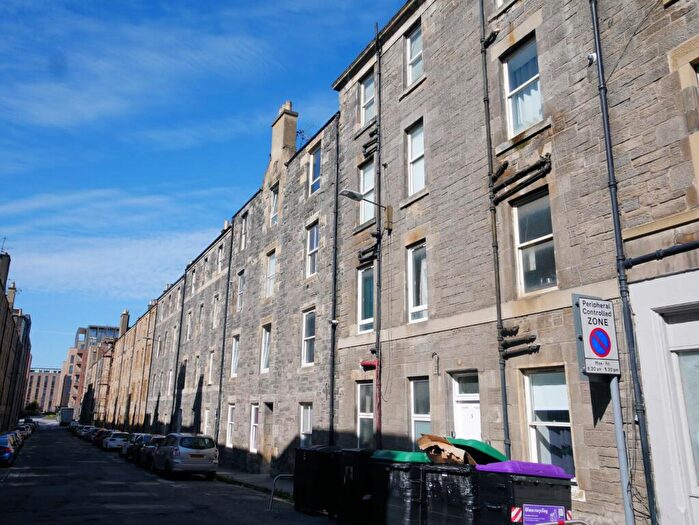 1 Bedroom Flat To Rent In Upper Grove Place, Haymarket, Edinburgh, EH3