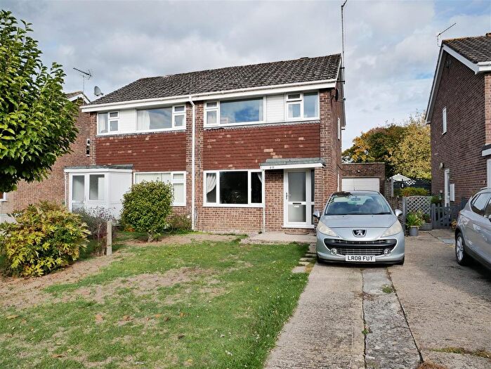 3 Bedroom Semi-Detached House For Sale In Heron Close, Calne, SN11