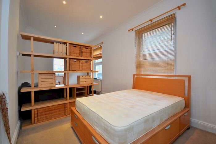 Studio To Rent In Balham Hill, SW12
