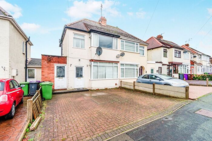 3 Bedroom Semi Detached House For Sale In Derby Avenue, Claregate, Wolverhampton, WV6