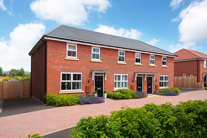 3 Bedroom End Of Terrace House For Sale In Main Road, Oughtibridge, South Yorkshire, ., S35