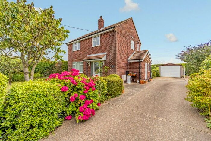 3 Bedroom Detached House For Sale In Oak House Lane, Haltoft End, Freiston, PE22