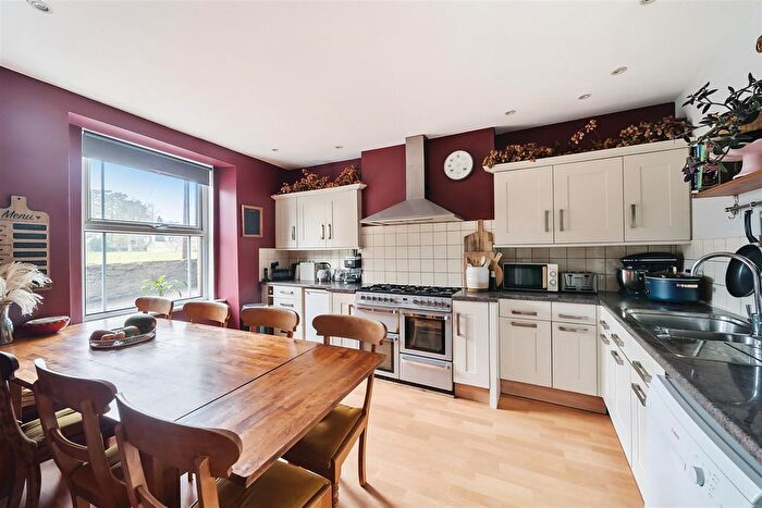 4 Bedroom Semi-Detached House For Sale In Merriottsford, Merriott, TA16