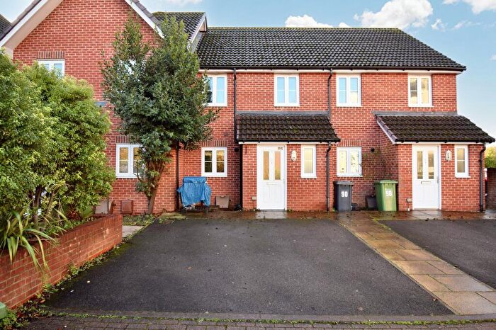 3 Bedroom Terraced House For Sale In Hut Farm Place, Chandler's Ford, SO53