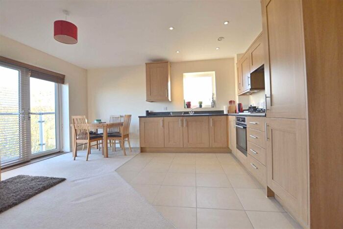 2 Bedroom Flat For Sale In Noble Court, Chrysalis Park, Stevenage, SG1