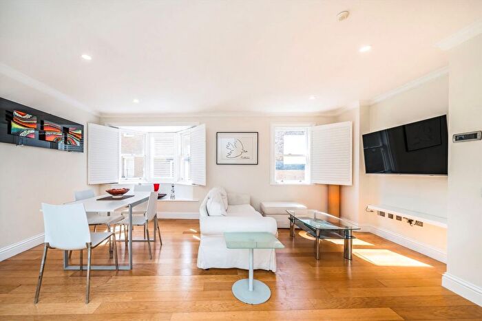 1 Bedroom Flat To Rent In Vantage Place, Kensington, W8