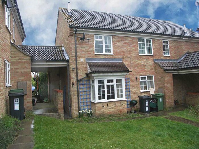 2 Bedroom Terraced House To Rent In The Shrubbery, Hemel Hempstead, HP1