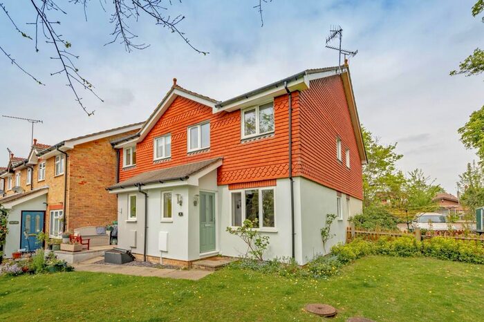 1 Bedroom End Of Terrace House To Rent In The Copse, South Nutfield, Redhill, RH1