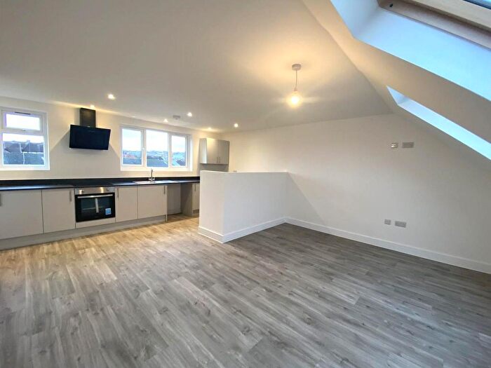 3 Bedroom Maisonette To Rent In Alma Road, Kingswood, Bristol, BS15