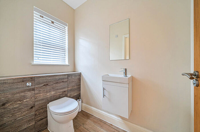 2 Bedroom End Of Terrace House For Sale In Viscount Mews, Chislehurst, Kent, BR7
