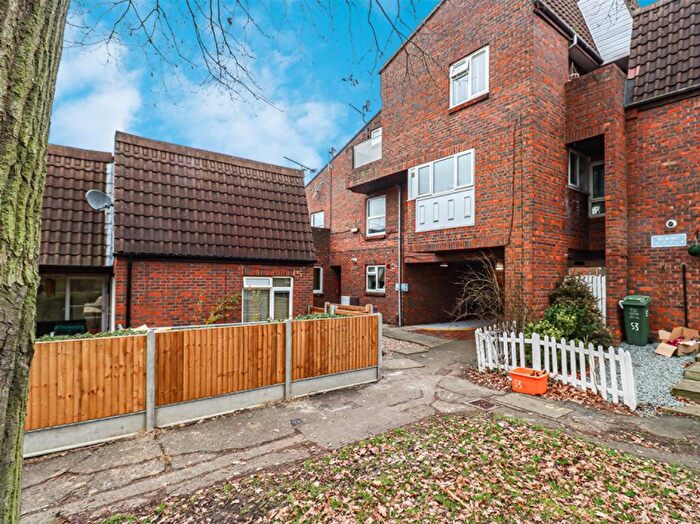 2 Bedroom Apartment For Sale In Helmores, Laindon West, SS15