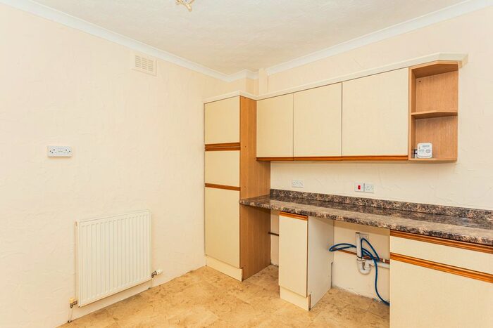 2 Bedroom Flat For Sale In Goldie Crescent, Dumfries, DG2