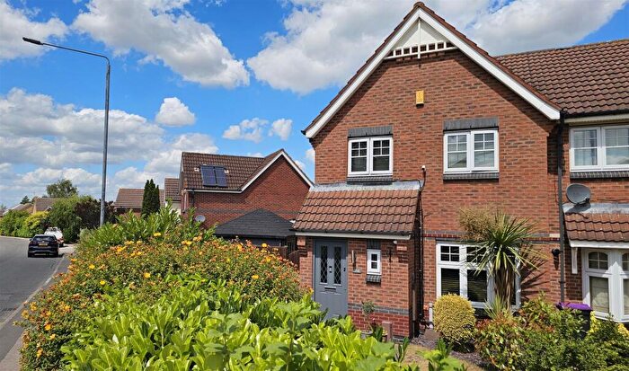 3 Bedroom Semi-Detached House For Sale In Honeysuckle Grove, Bingham, NG13
