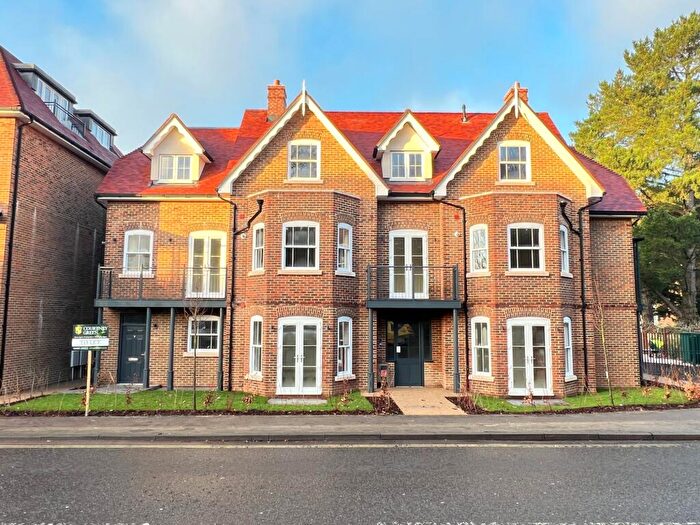 2 Bedroom Apartment To Rent In North Parade, Horsham, RH12