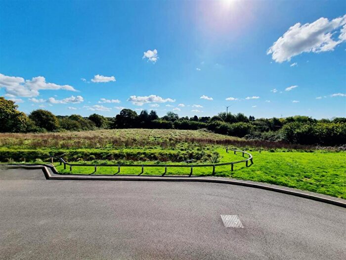 3 Bedroom Detached House For Sale In Barrabill Way, Launceston, PL15