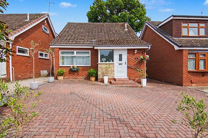 3 Bedroom Link Detached House For Sale In Glovers Close, Meriden, CV7