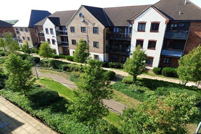2 Bedroom Flat To Rent In Maida Vale, Milton Keynes, MK10