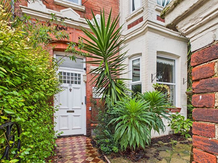 1 Bedroom Flat To Rent In Bellamy House, St. Andrews Road, PO5